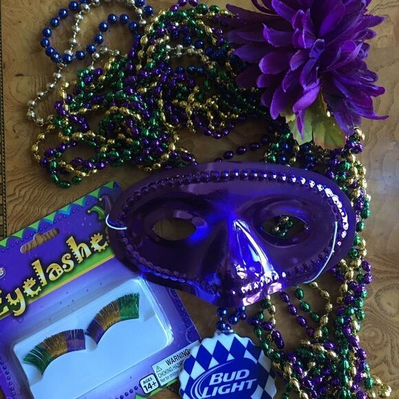 🎃 - 19 Mardi Gras Supplies!! Box 19 - Picture 1 of 8